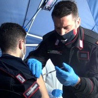 Primi carabinieri vaccinati